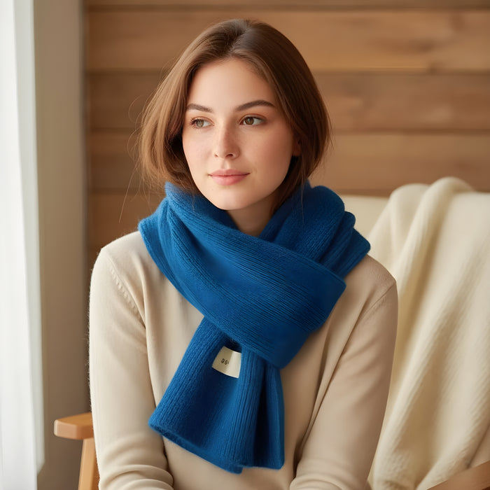 Cashmere knit scarf